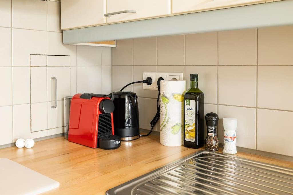 Beautiful 1 Bedroom Apartment Near Schoenbrunn Виена Екстериор снимка